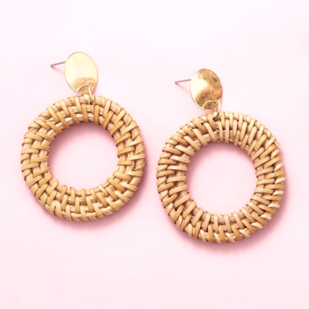 ☔️ Gold and Tan Woven Hoop Earrings
